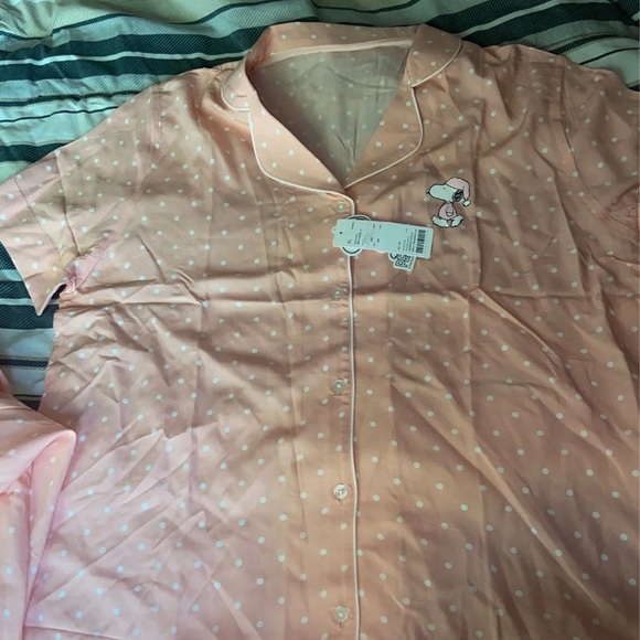 Snoopy two piece pjs pajama sleepwear new from Japan - Picture 3 of 4